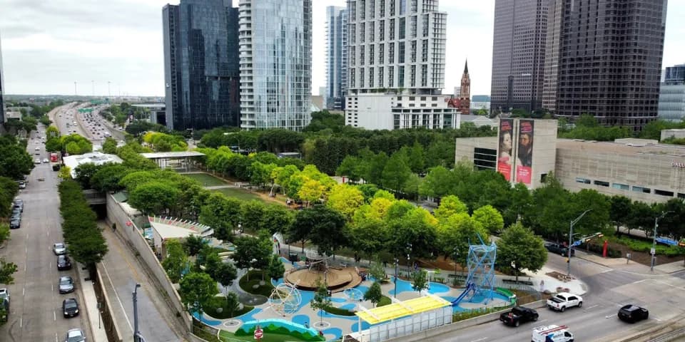 Klyde Warren Park
